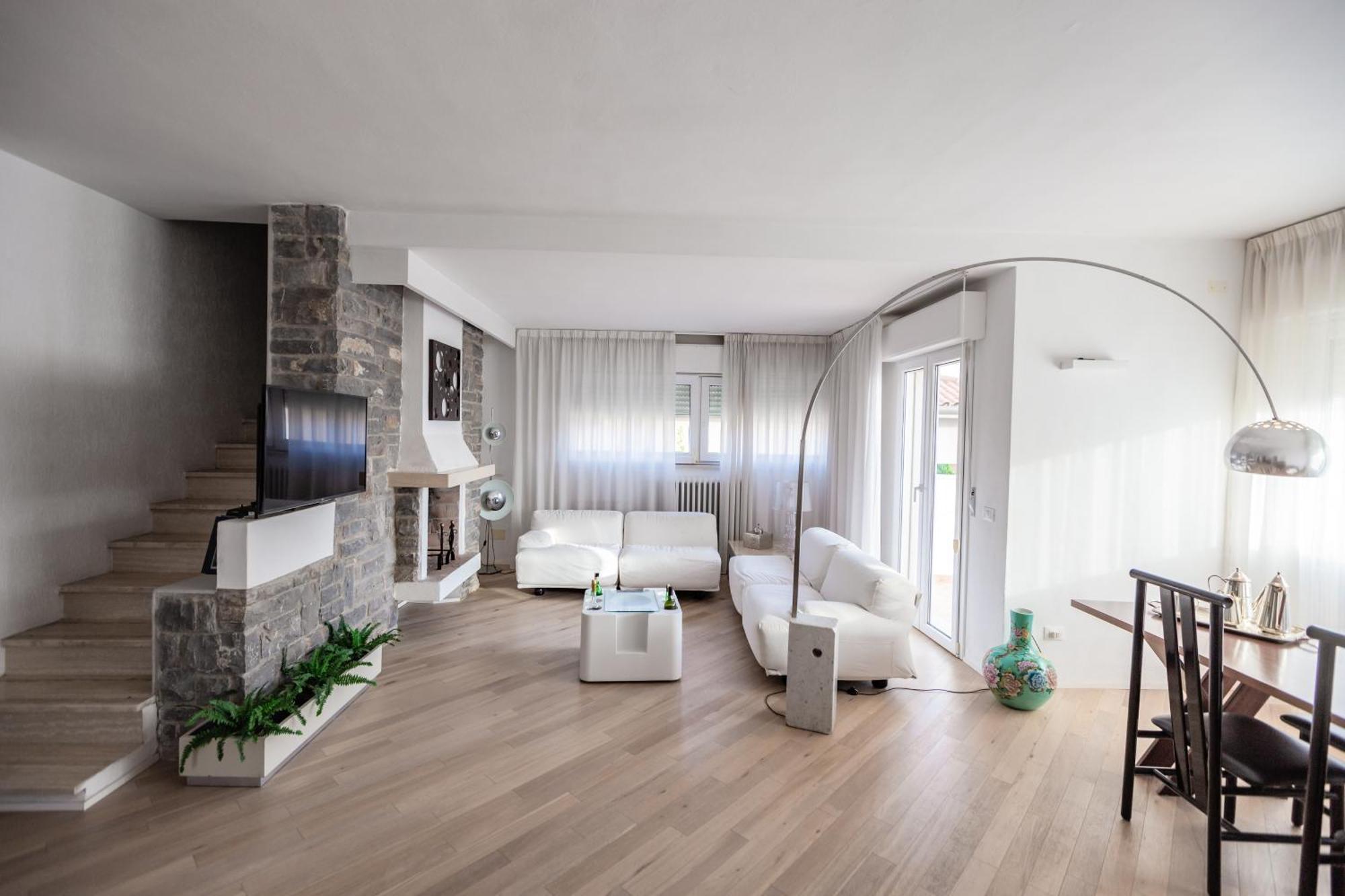 Casa Summer Чечина Екстериор снимка